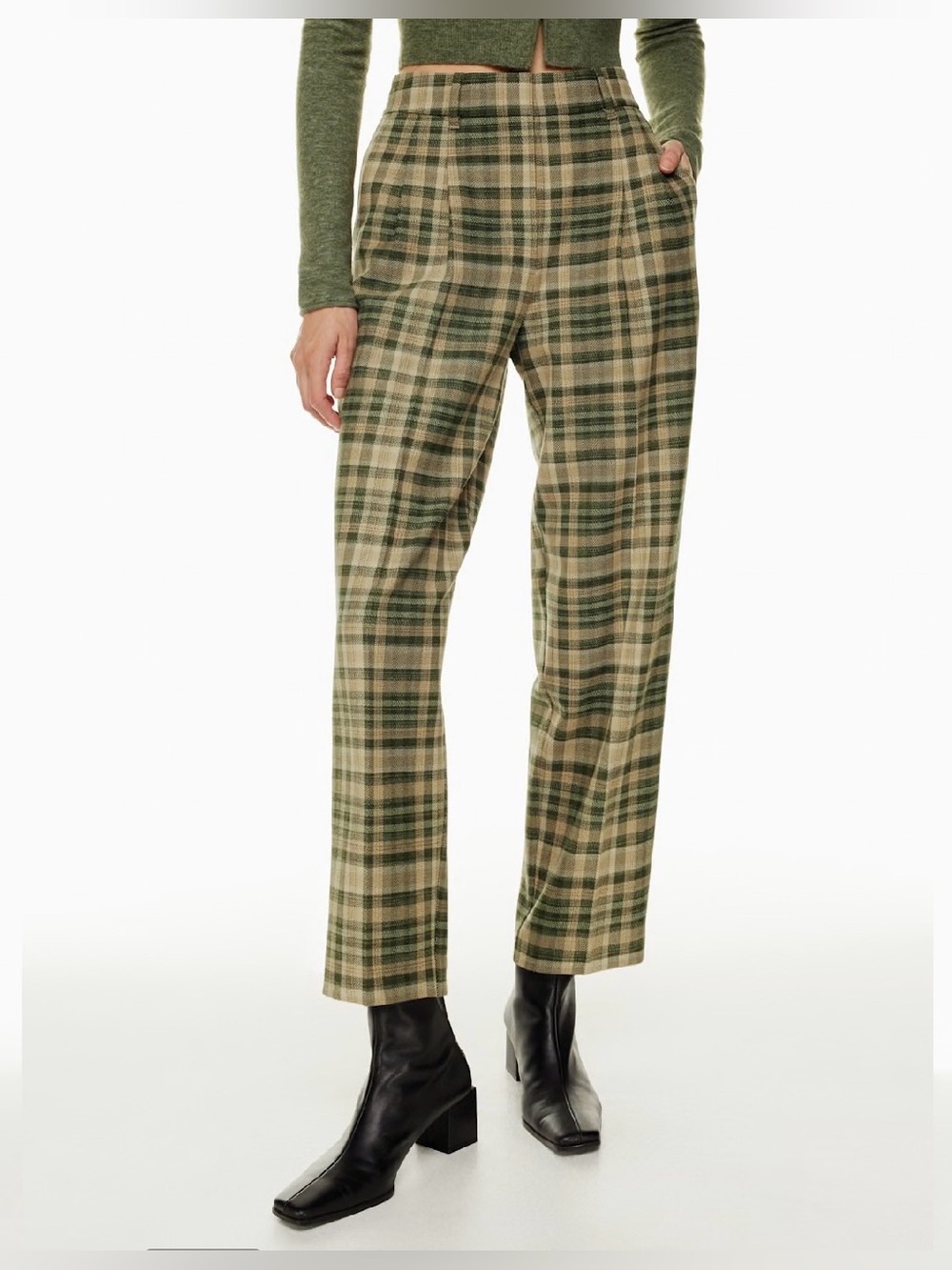 28. Wilfred $148 carrot pant